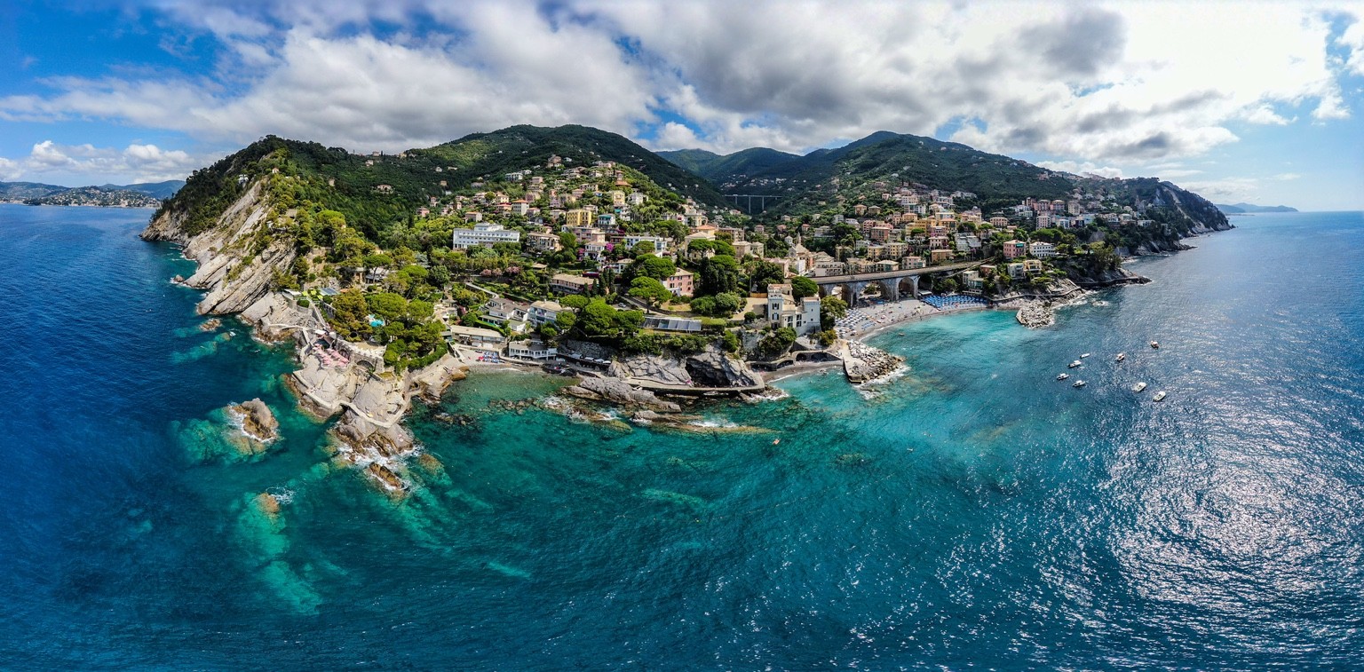 Veduta panoramica di Zoagli e della costa